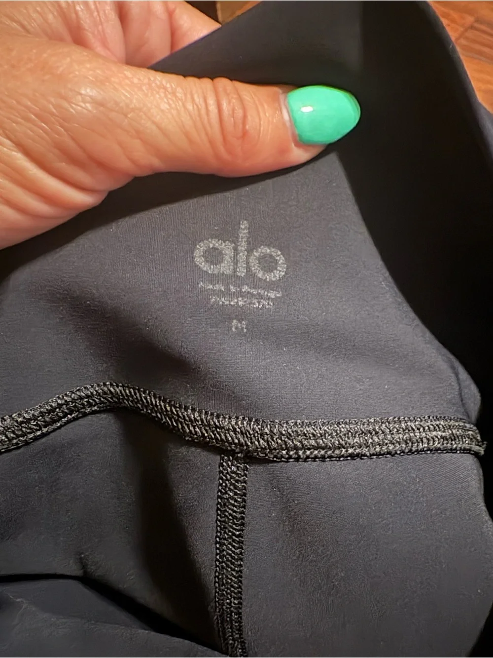 Alo Yoga High Rise Slash Leggings Black Cutout Athletic Pants Women’s (1329) M